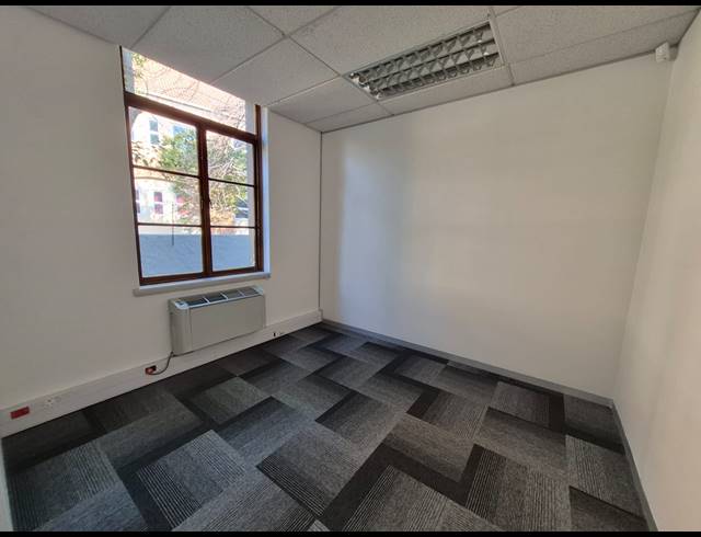 489M² OFFICE TO LET IN SANDTON CENTRAL